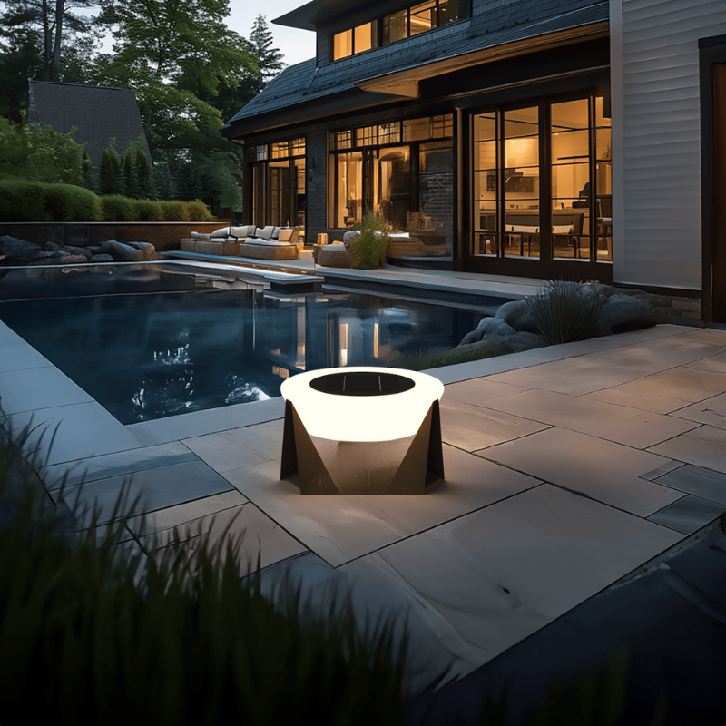 Modern Minimalist Solar-Powered Outdoor Wall Light