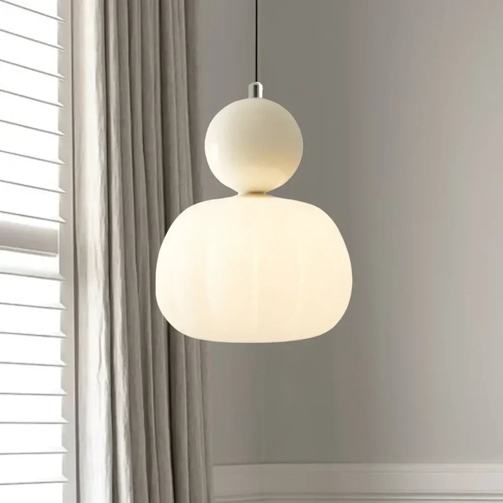 Vintage-Inspired Scandinavian Pendant Light