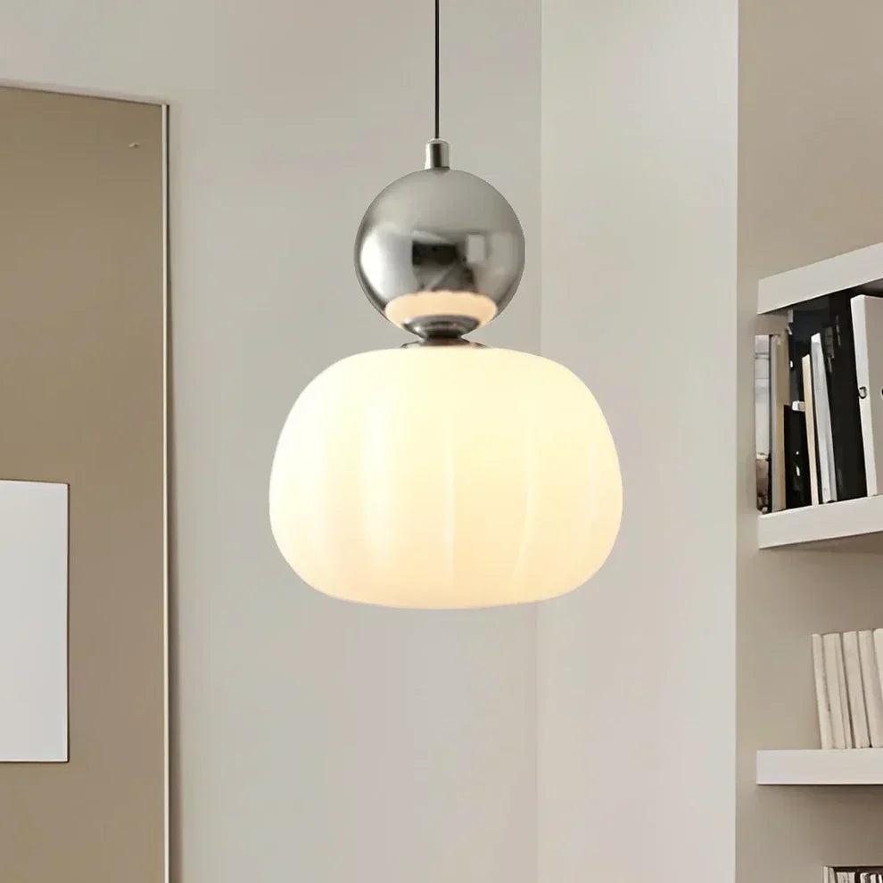 Vintage-Inspired Scandinavian Pendant Light
